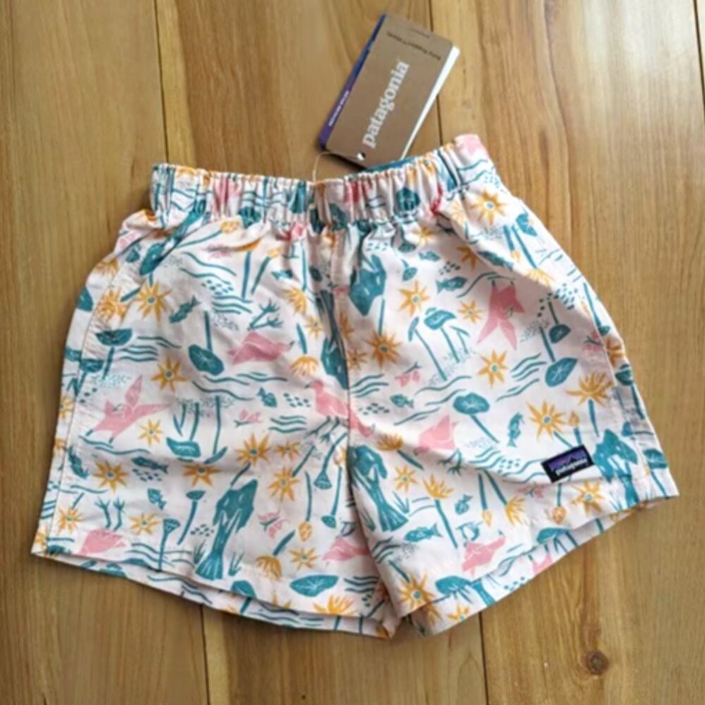 NWT Patagonia Baby Baggies Shorts Birds in the Lotus / Prima Pink size 3…